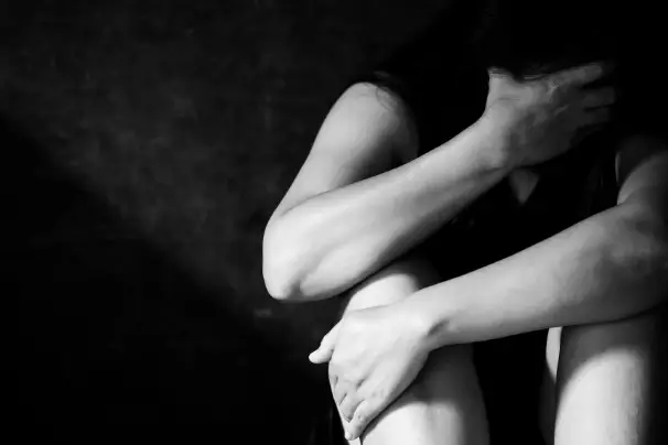 PTSD i cPTSD po przemocy – zrozumieć traumę